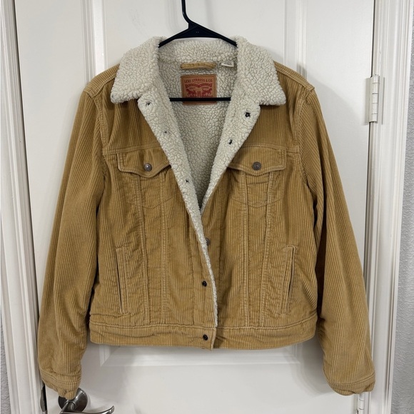 Levi's Other - Levi's Beige Sherpa-Lined Jacket